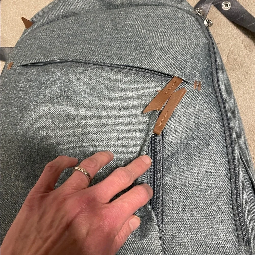 EUC Uppababy Gregory blue backpack diaper bag with attachable stroller straps - Picture 7 of 13